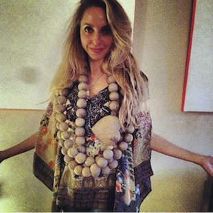 Skim Høre fra Quagmire GABBY BERNSTEIN: FASHION JUNKIE - the Numinous