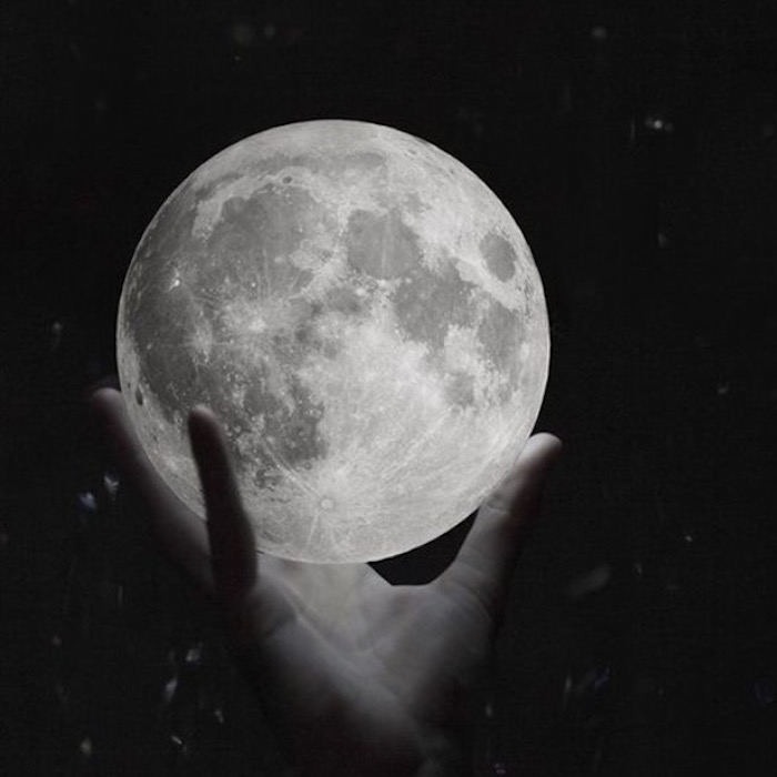 Reading for the Virgo full moon 2016 by hannah Ariel for The Numinous